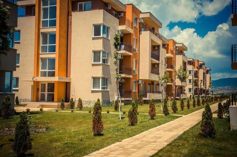 Holiday Fort Golf Club Slantschew brjag Exterior foto